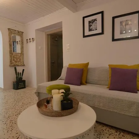 Holiday home Johanna Stone House Corfu